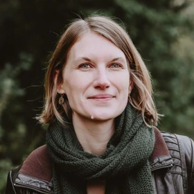 Flora Faullumel